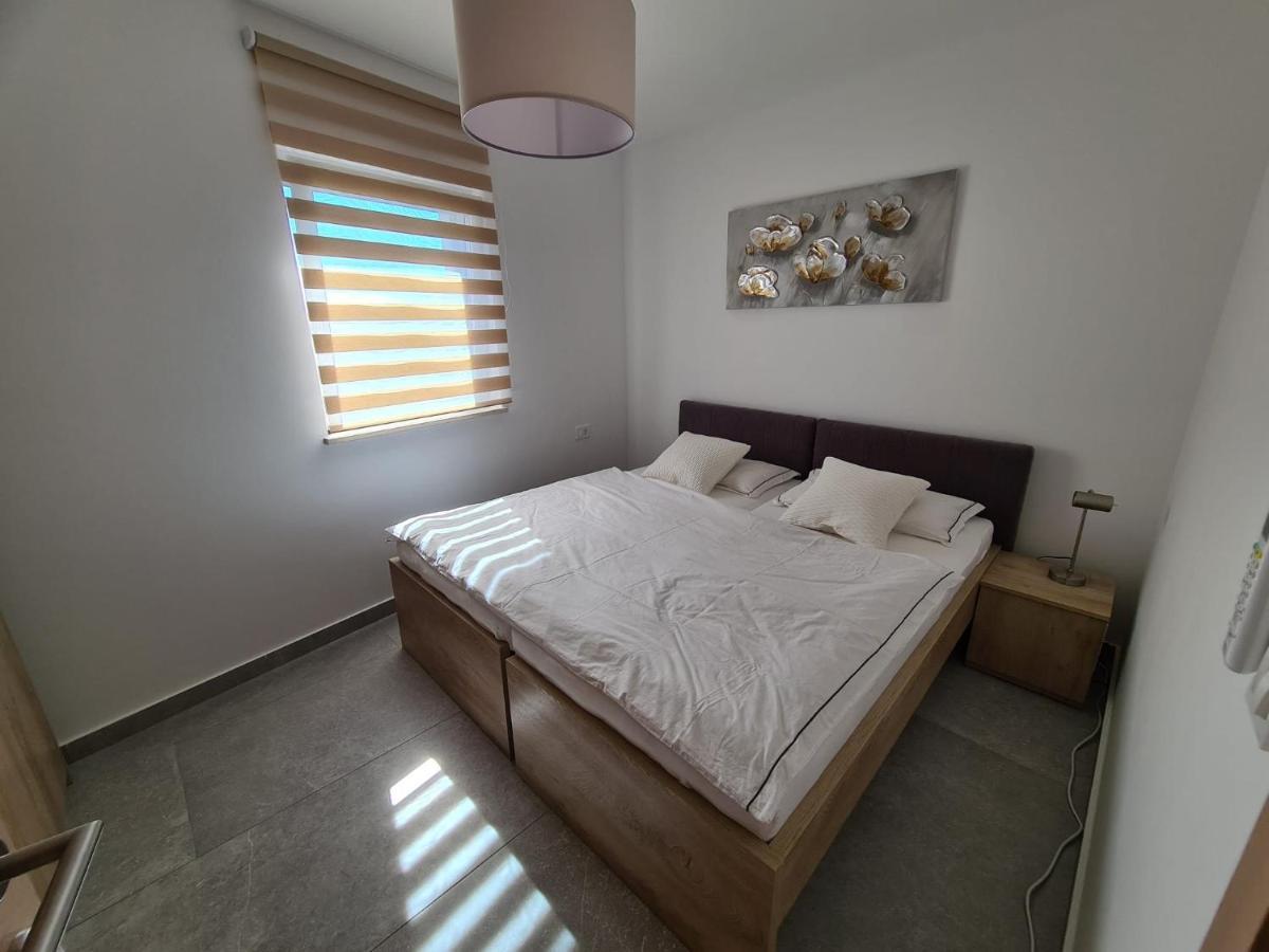 Apartment Rose Garden Sveti Filip i Jakov Zewnętrze zdjęcie